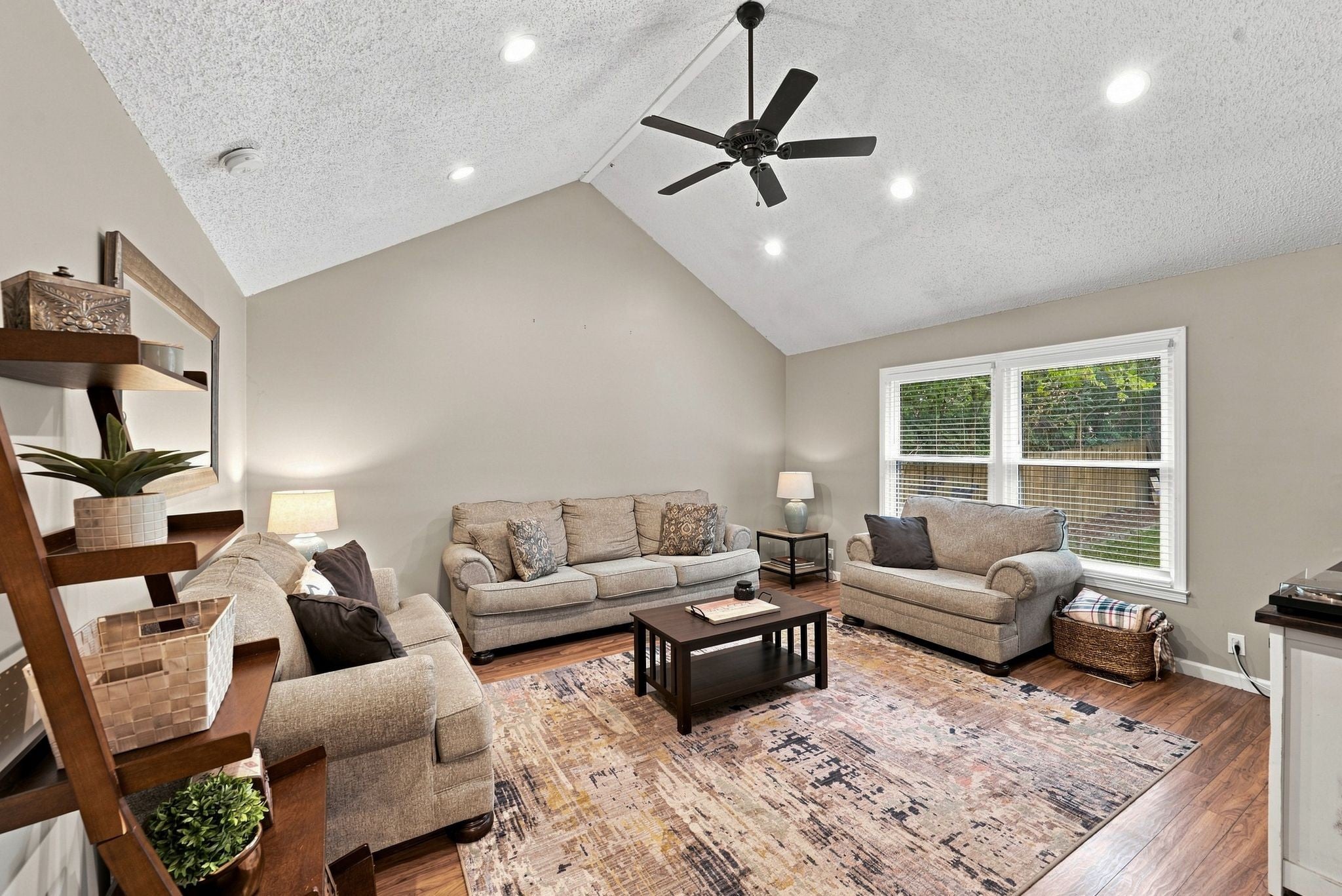 192 Evergreen Cir