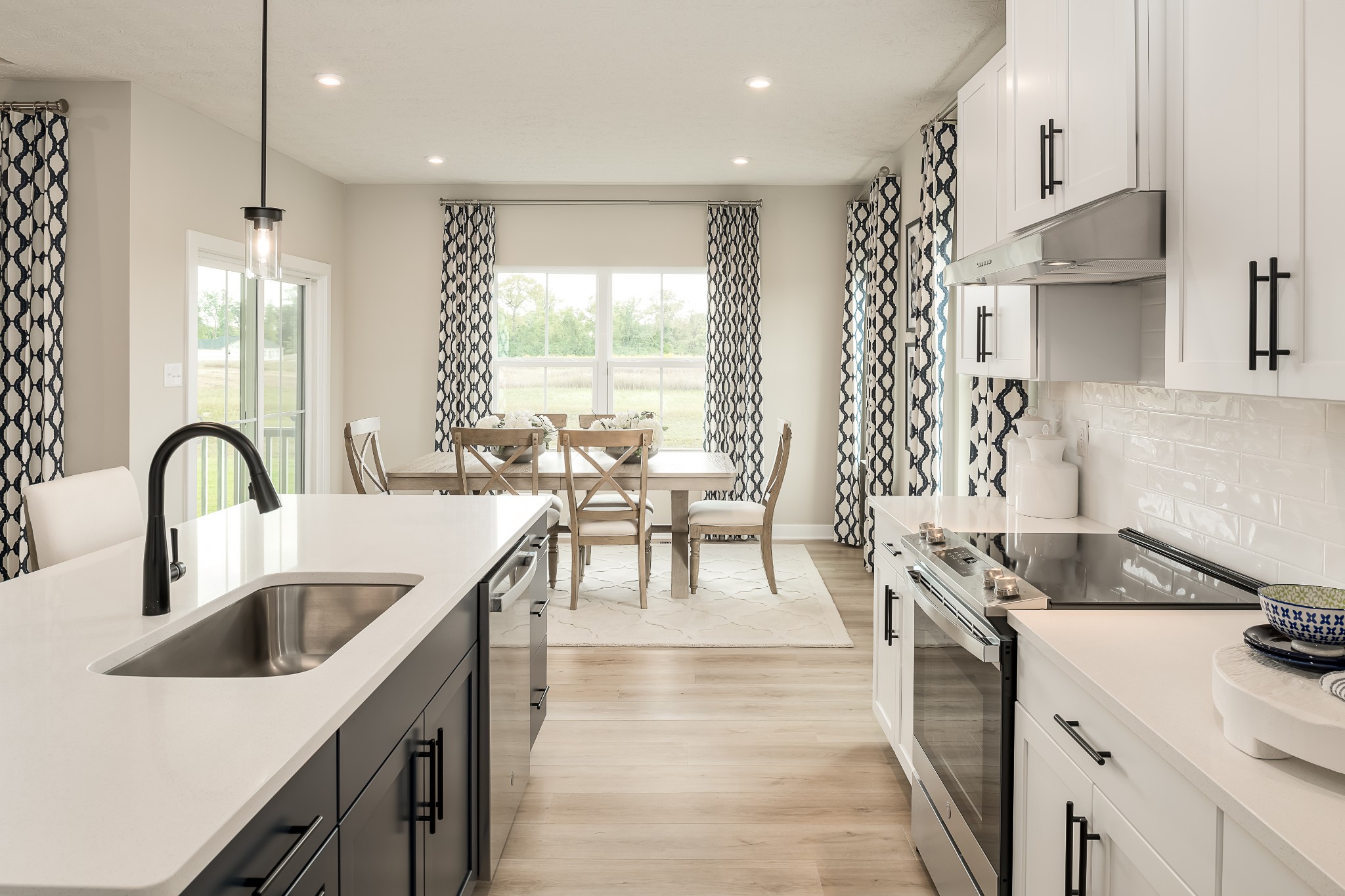 1907 Thoroughbred Way