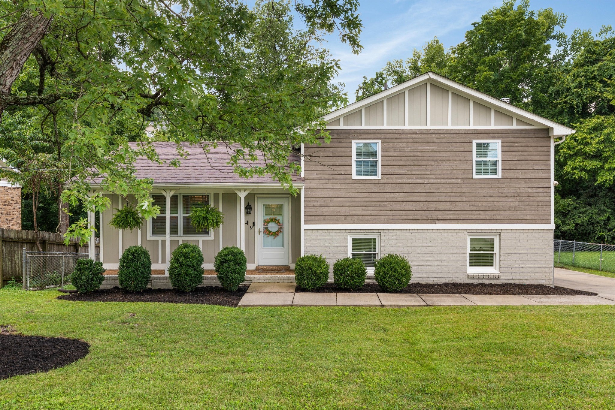3-bed listing at 449 Rockwood Dr, Hermitage