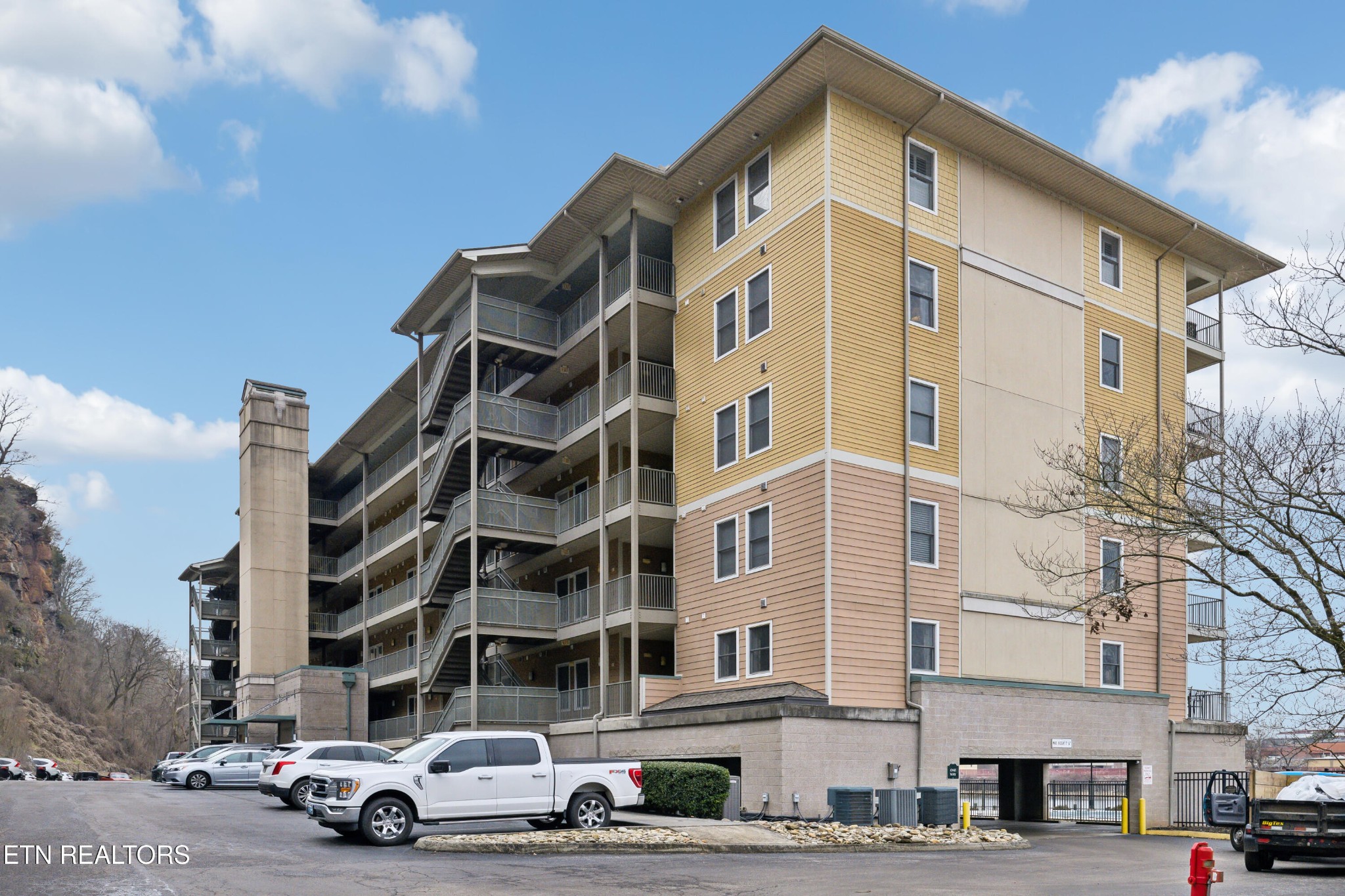 3001 River Towne Way 304