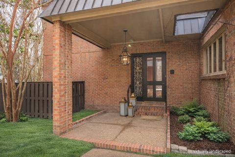Photo of 690 Timber Ln, Nashville, TN 37215 (MLS # 3143466)