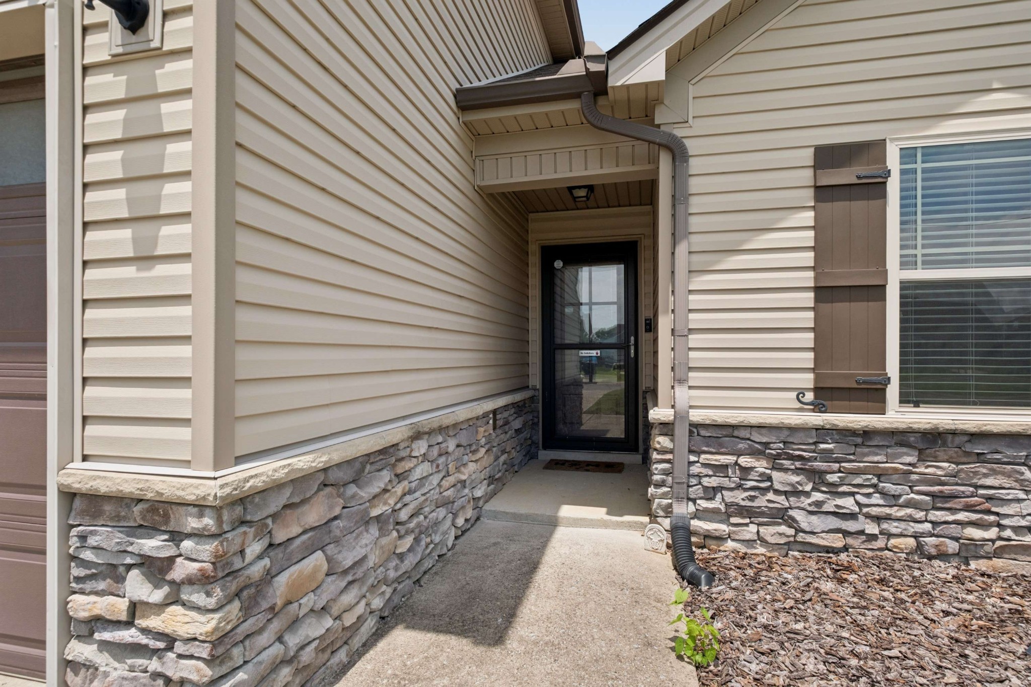 120 Farmbrook Ct