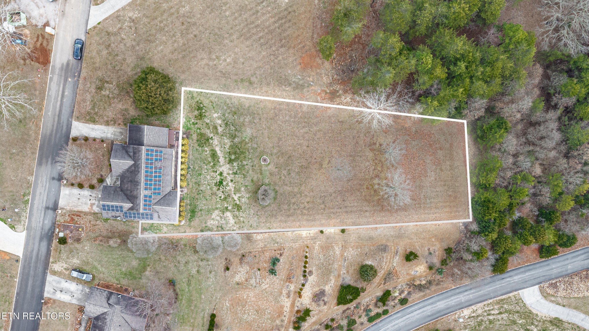 830 River Cliff Drive