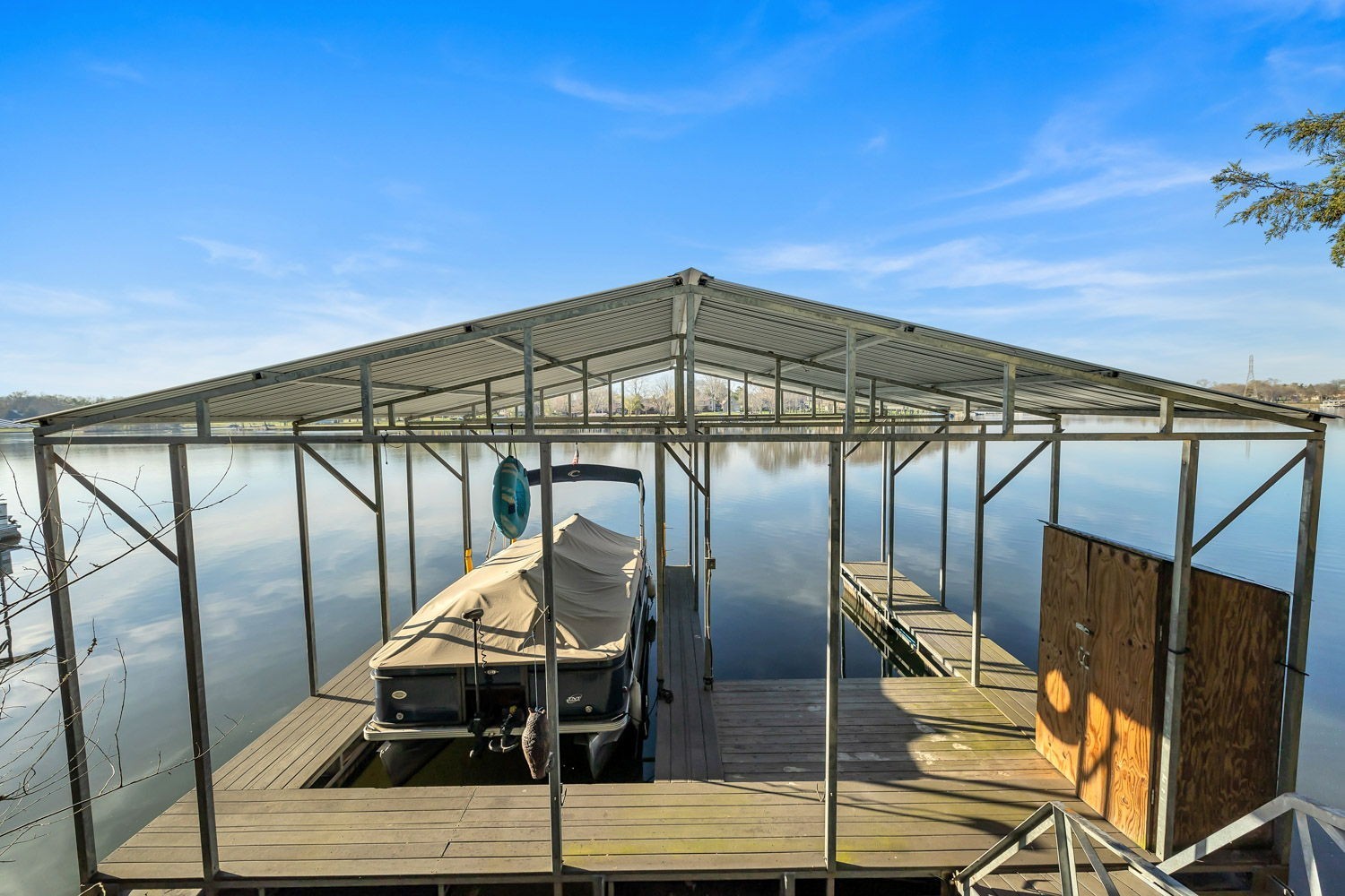939 Aqua Dr