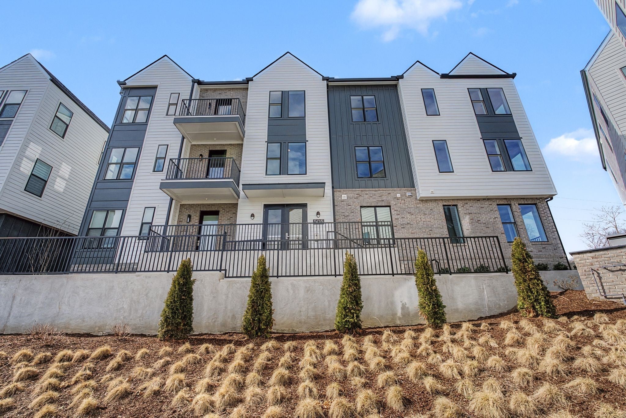 505 Community Ct, Nashville TN 37209 2-bed condo, photo 3 of 30