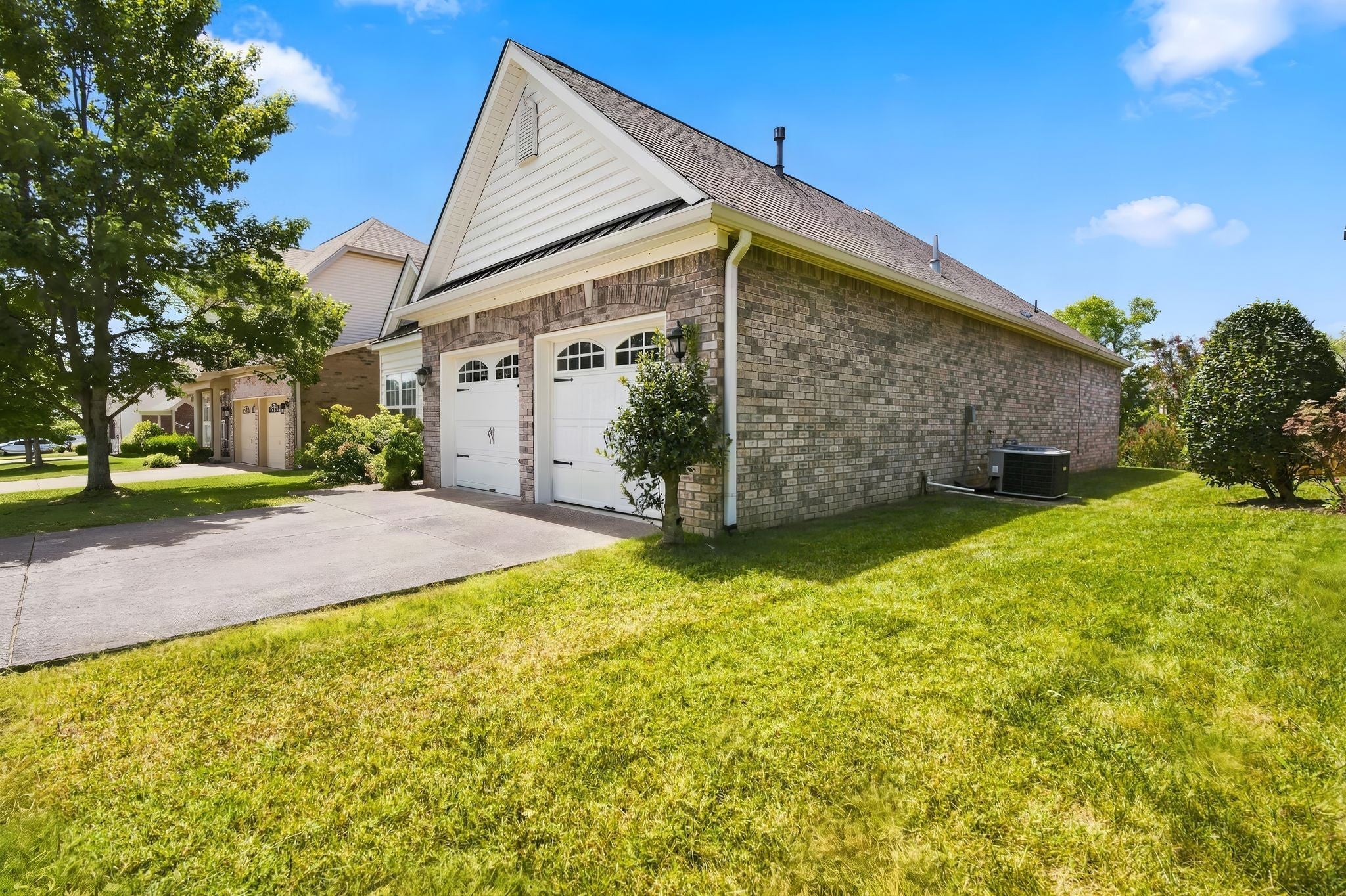 243 Meandering Dr