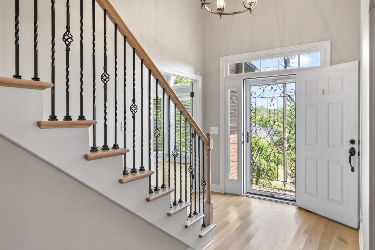 720 Stonecastle Pl