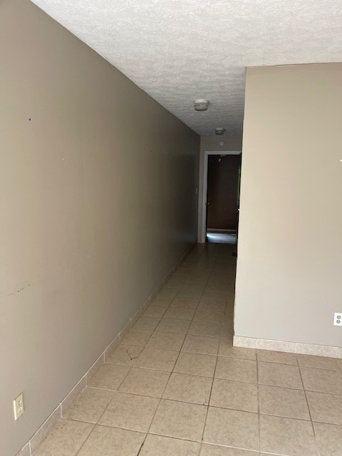 401 Collier Ln