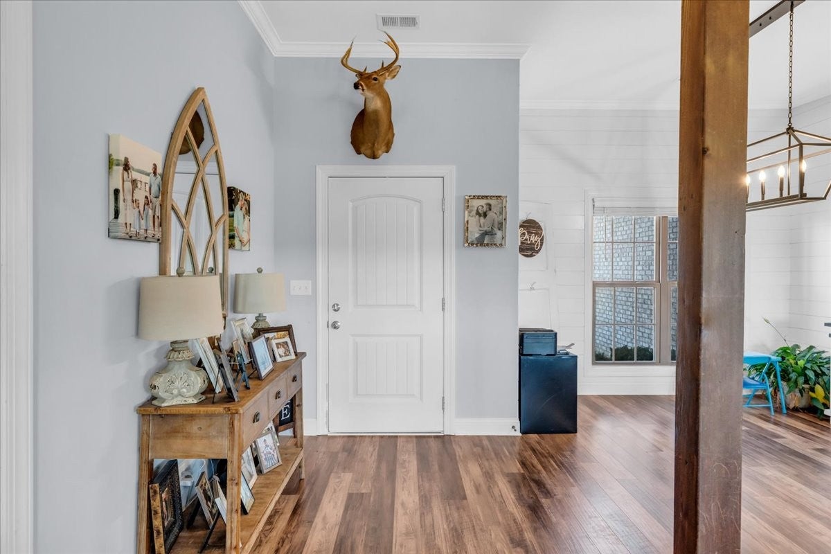 341 Grand View Cir