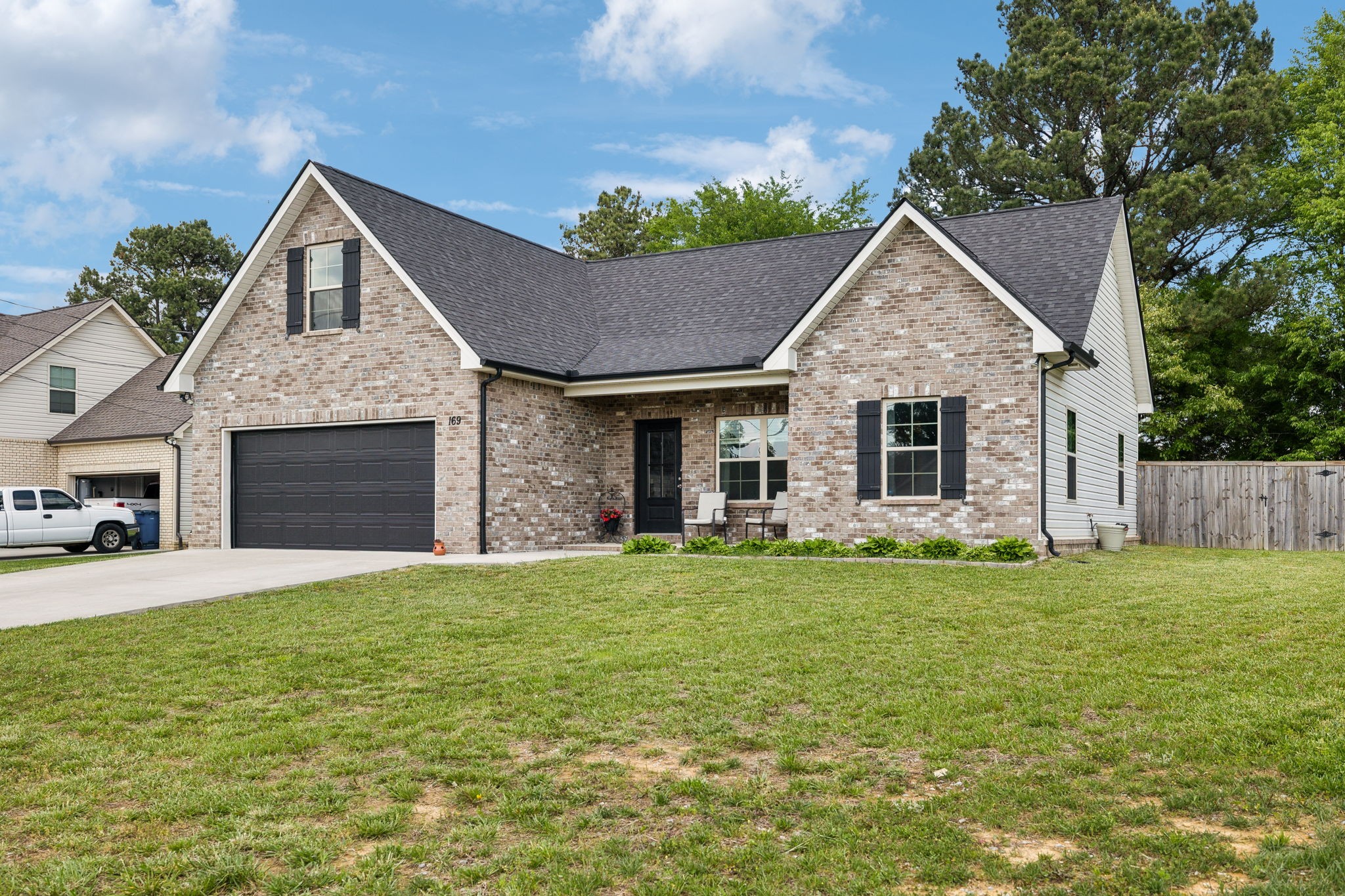 169 Grass Land St