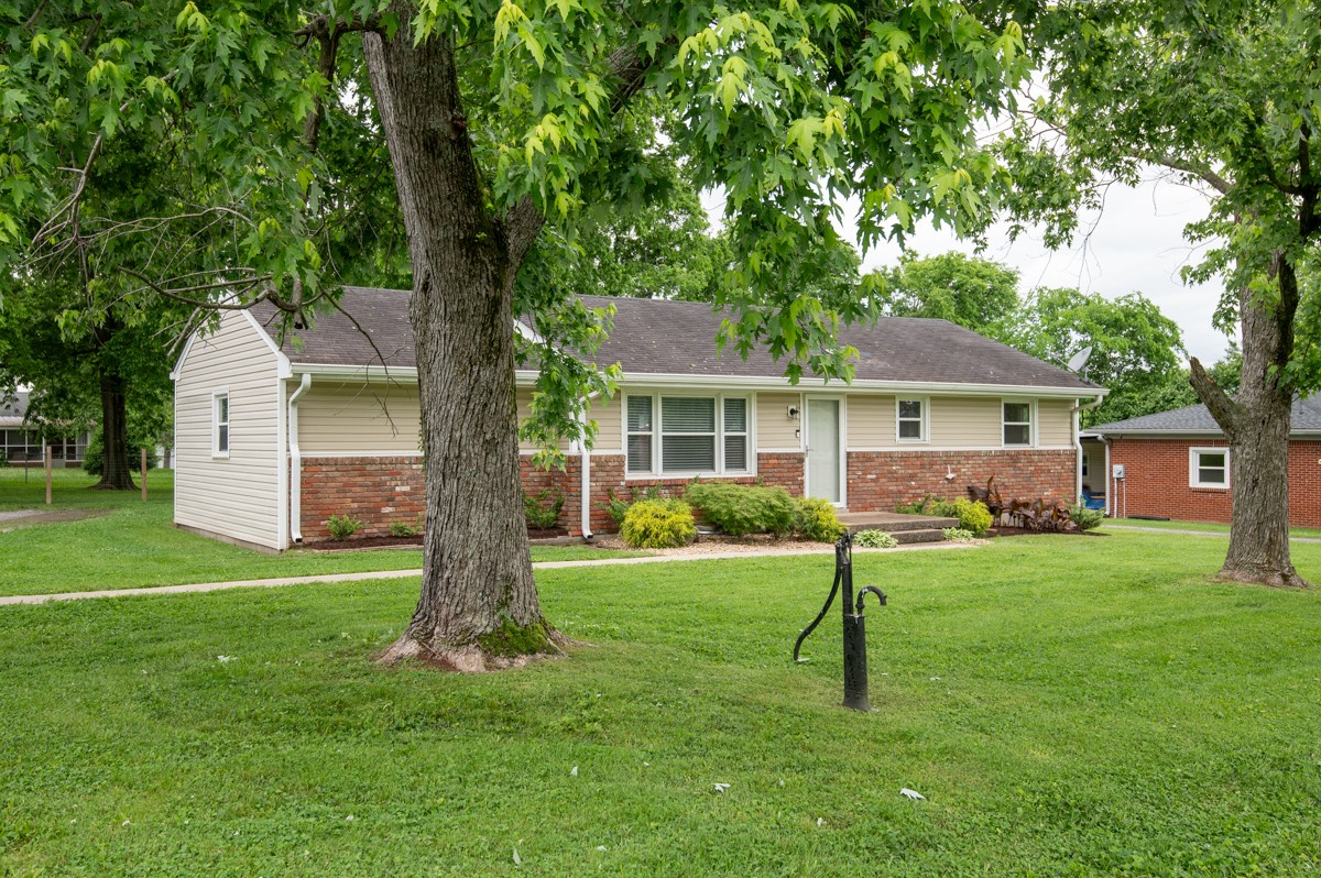 131 McDavid St