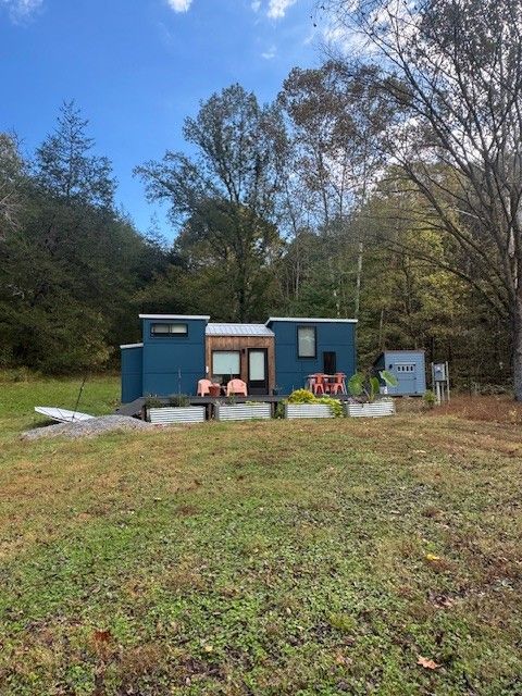 700 Ben Birdwell Ln Bloomington Springs TN 38545