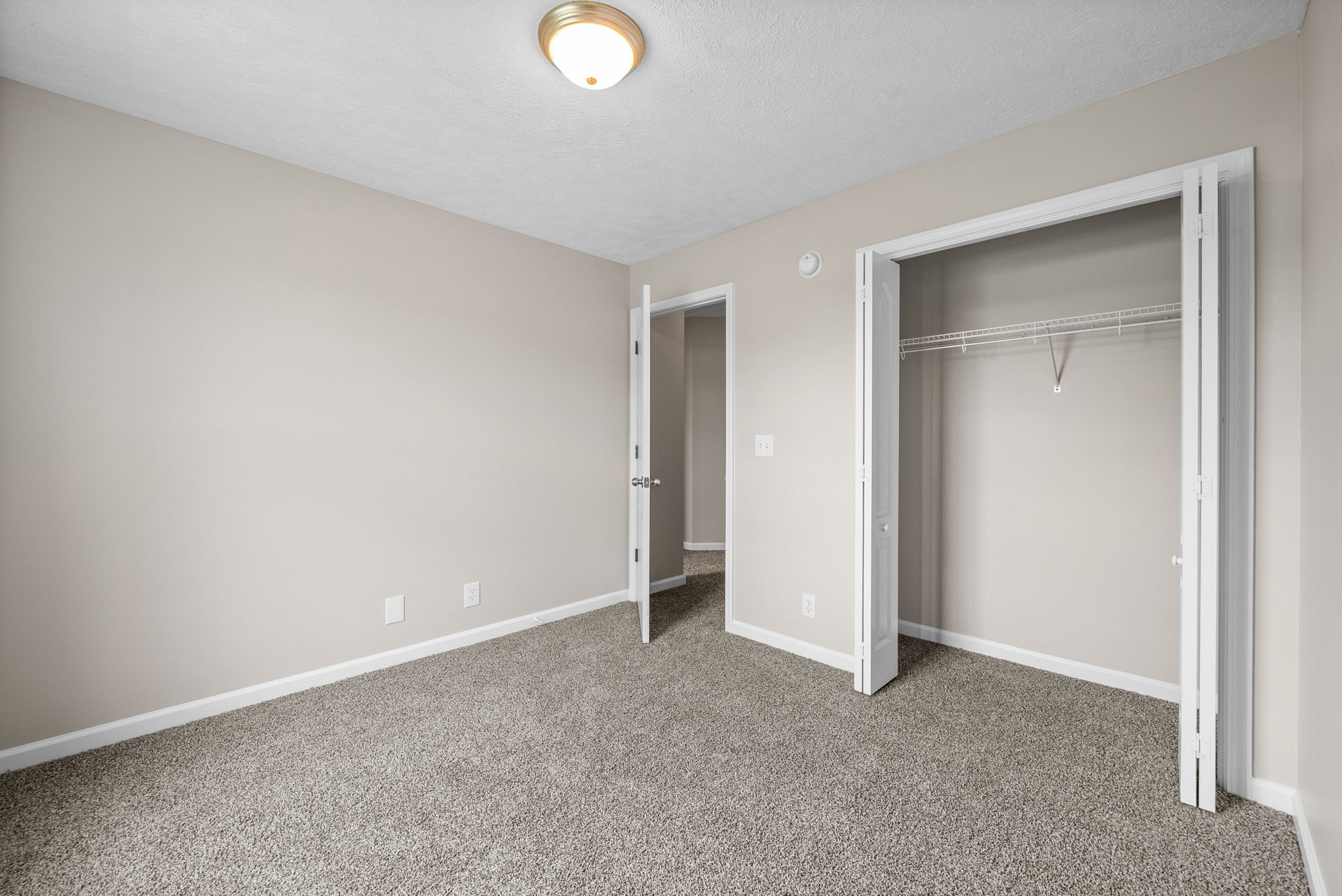 Clarksville, Tennessee 37040, United States, 4 Bedrooms Bedrooms, ,3 BathroomsBathrooms,Residential,Active,126716