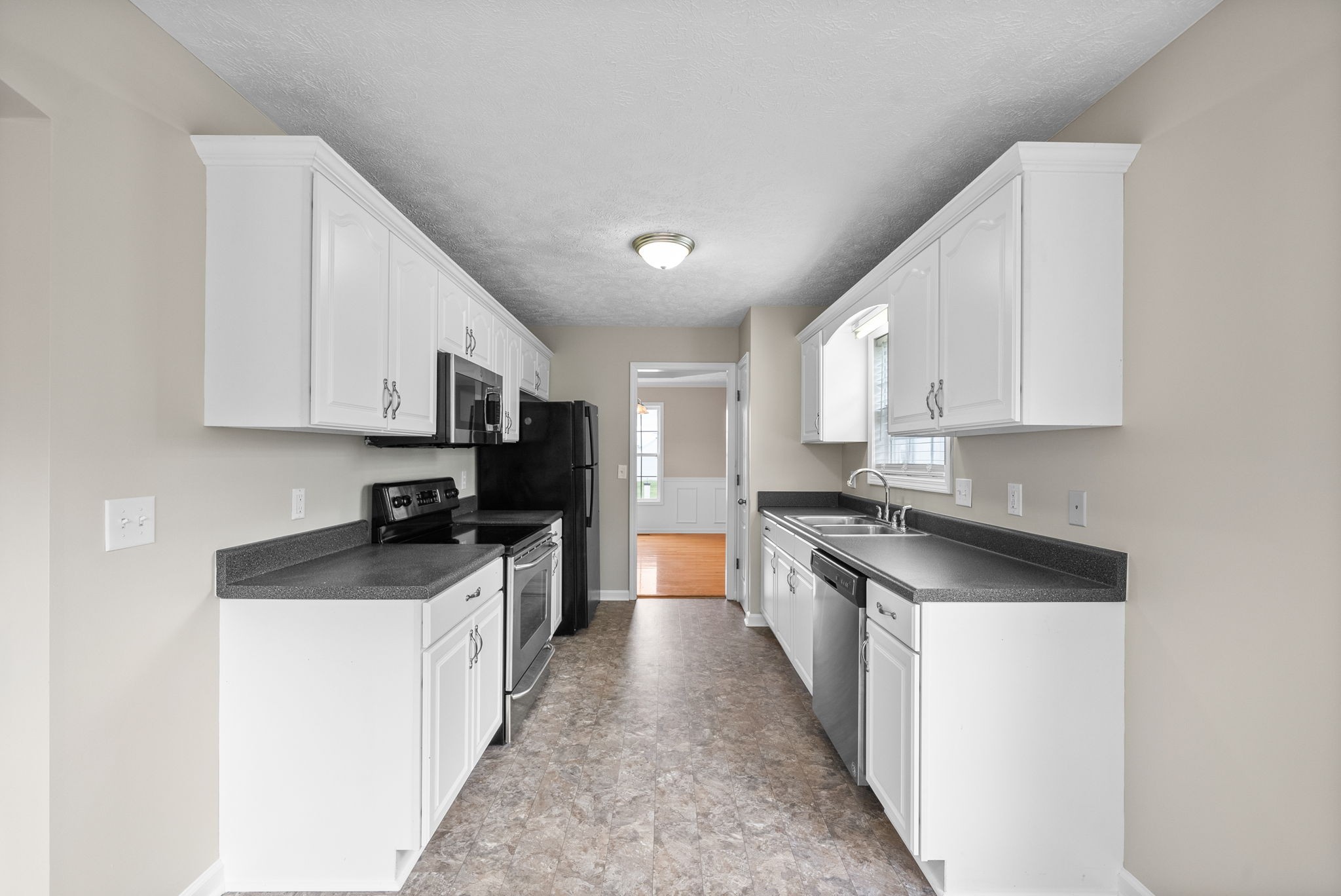 Clarksville, Tennessee 37040, United States, 4 Bedrooms Bedrooms, ,3 BathroomsBathrooms,Residential,Active,126716