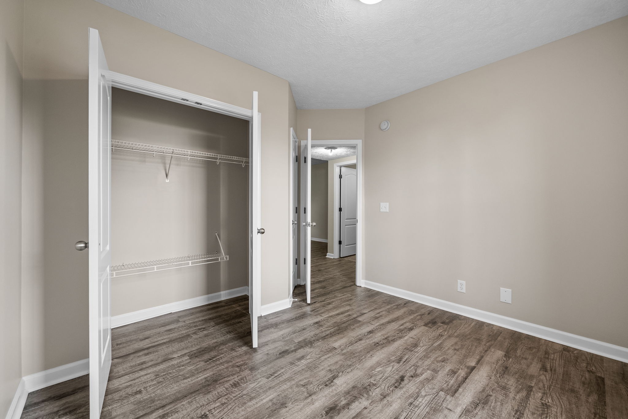 Clarksville, Tennessee 37040, United States, 4 Bedrooms Bedrooms, ,3 BathroomsBathrooms,Residential,Active,126716