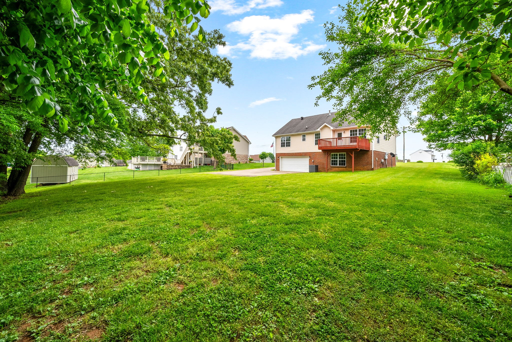 Clarksville, Tennessee 37040, United States, 4 Bedrooms Bedrooms, ,3 BathroomsBathrooms,Residential,Active,126716