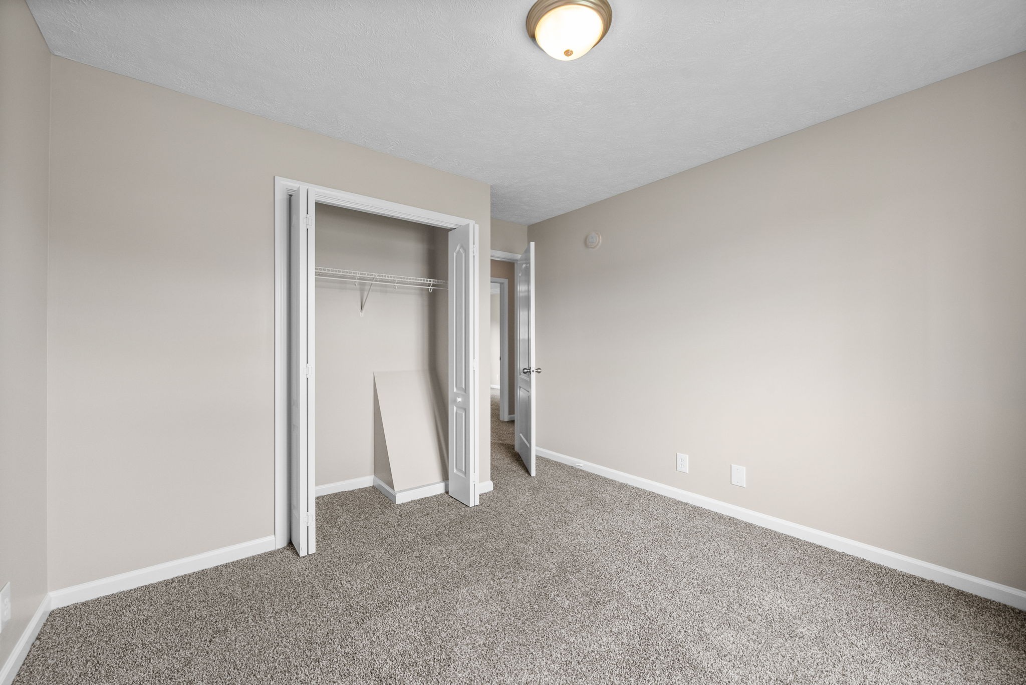 Clarksville, Tennessee 37040, United States, 4 Bedrooms Bedrooms, ,3 BathroomsBathrooms,Residential,Active,126716