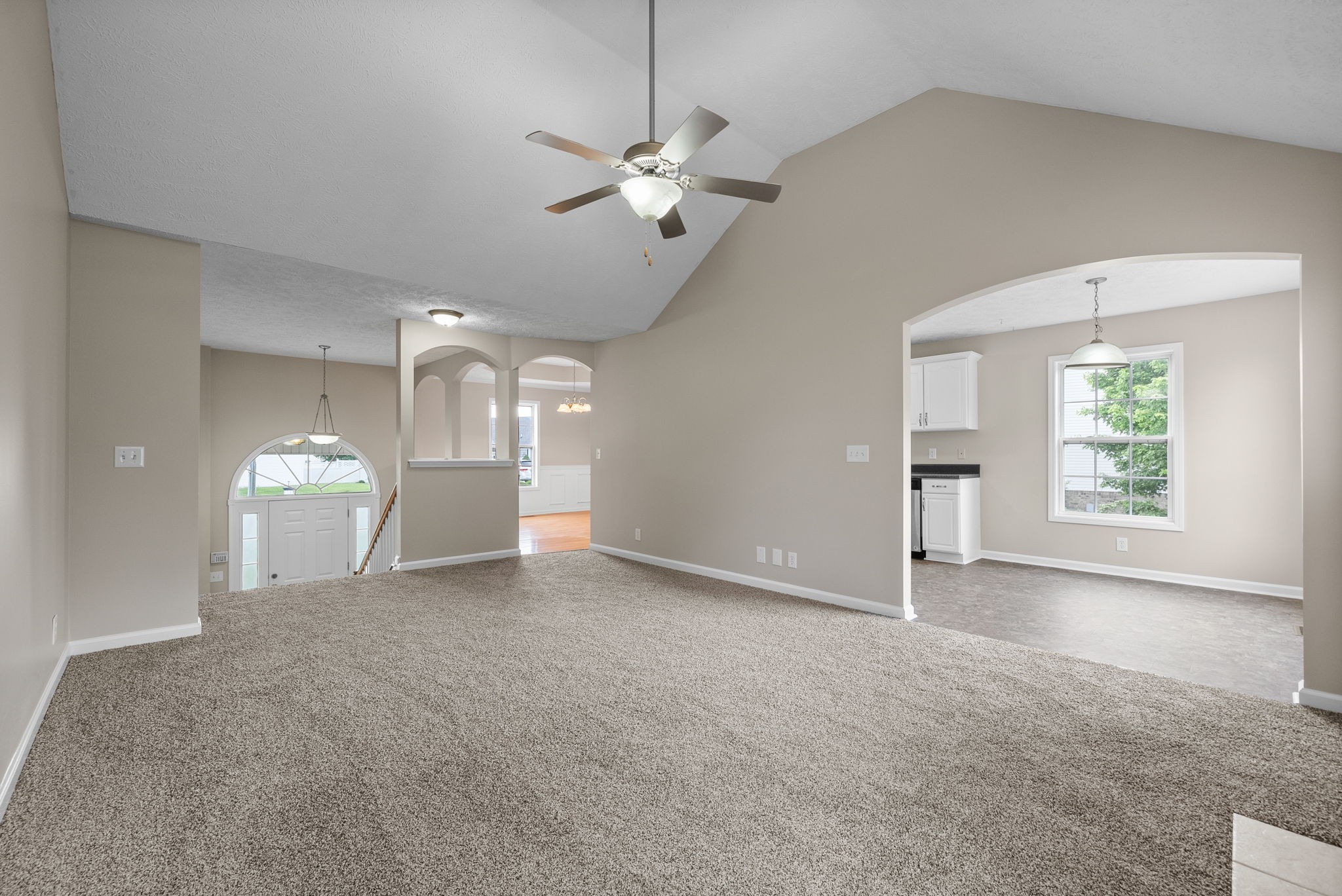 Clarksville, Tennessee 37040, United States, 4 Bedrooms Bedrooms, ,3 BathroomsBathrooms,Residential,Active,126716