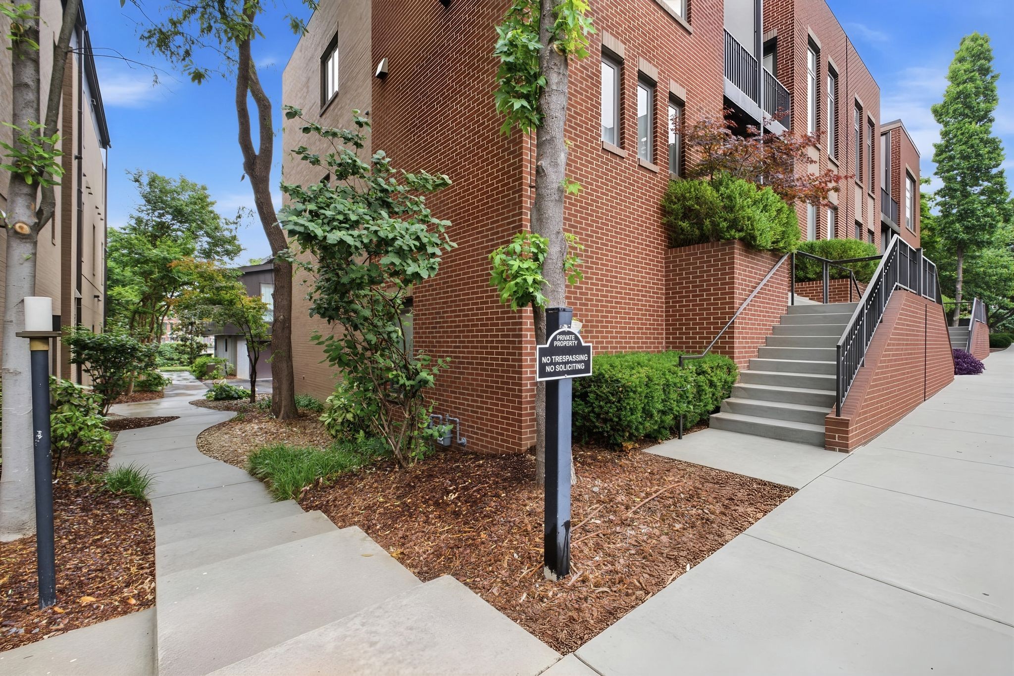 334 Van Buren St