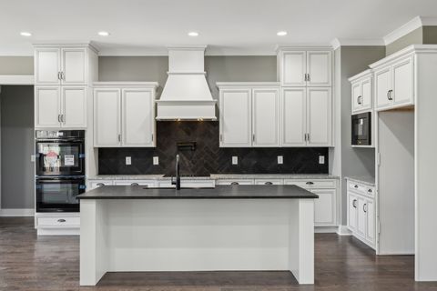 10015 Charleston Dr Lyles TN 37098