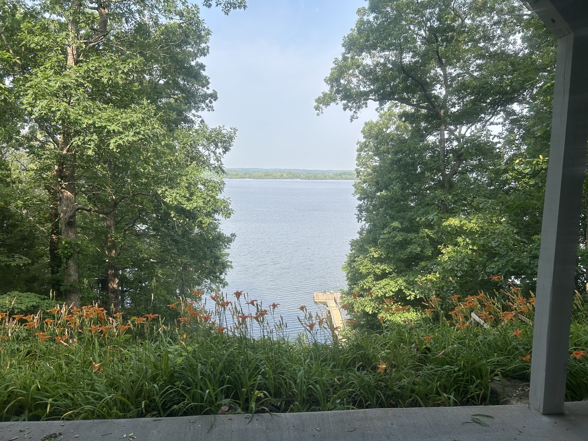 365 Bluff Rd