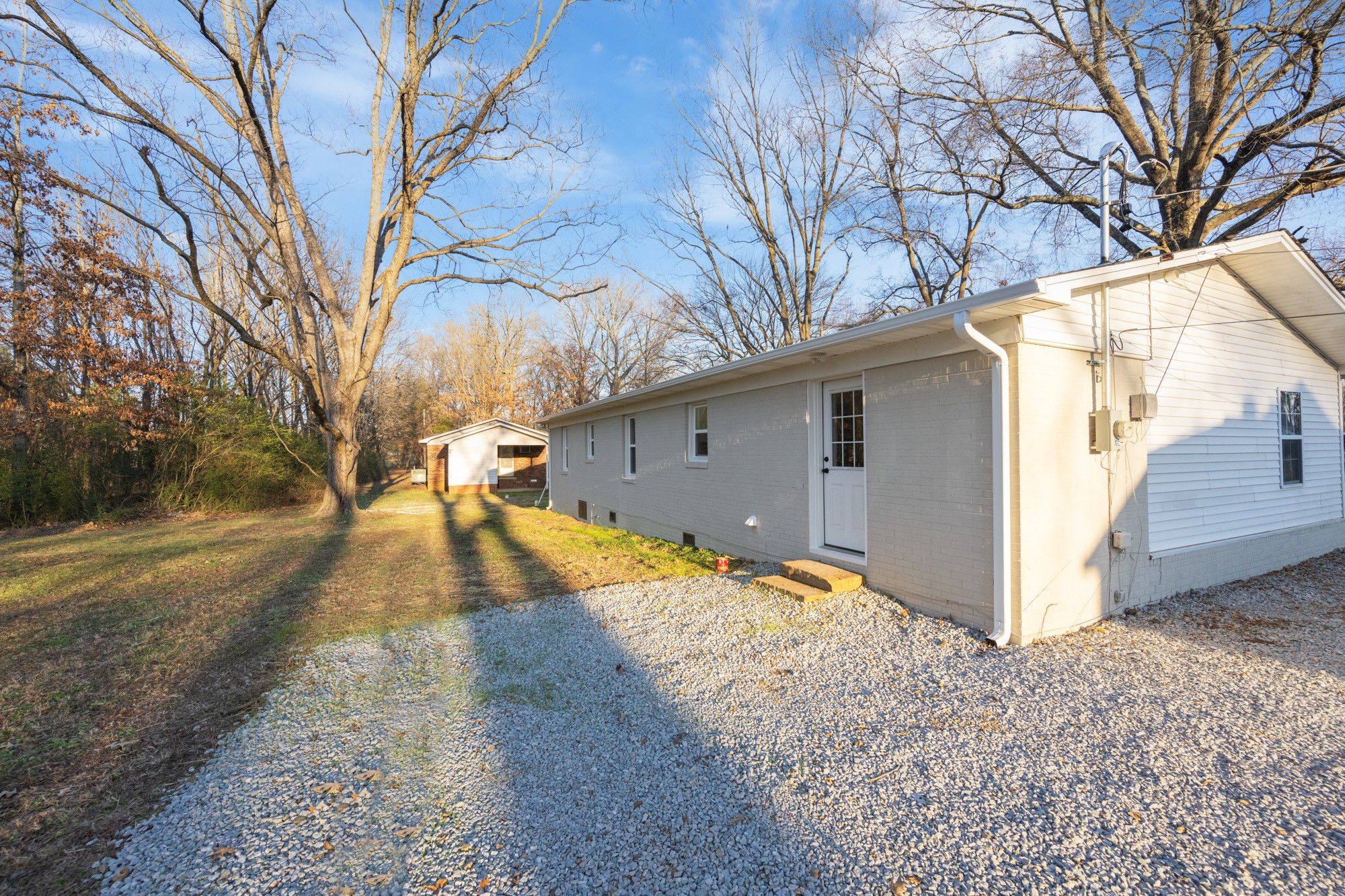 871 Northwood Dr - Photo 4