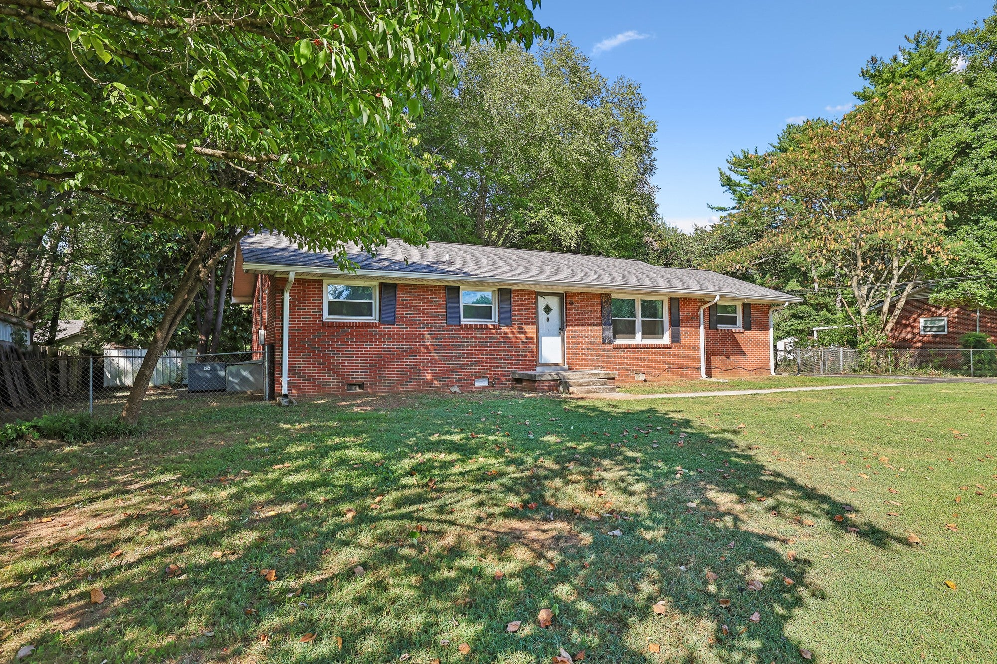 1903 Fowler St