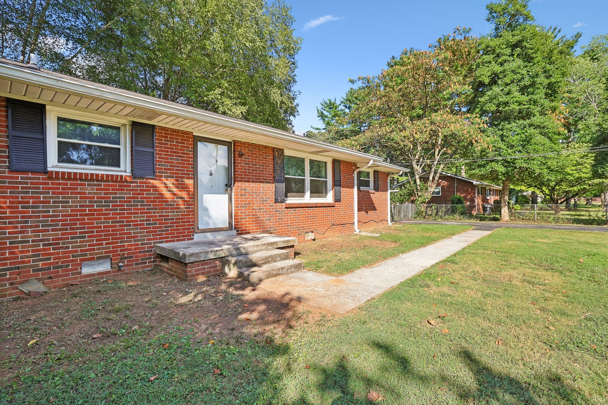 1903 Fowler St