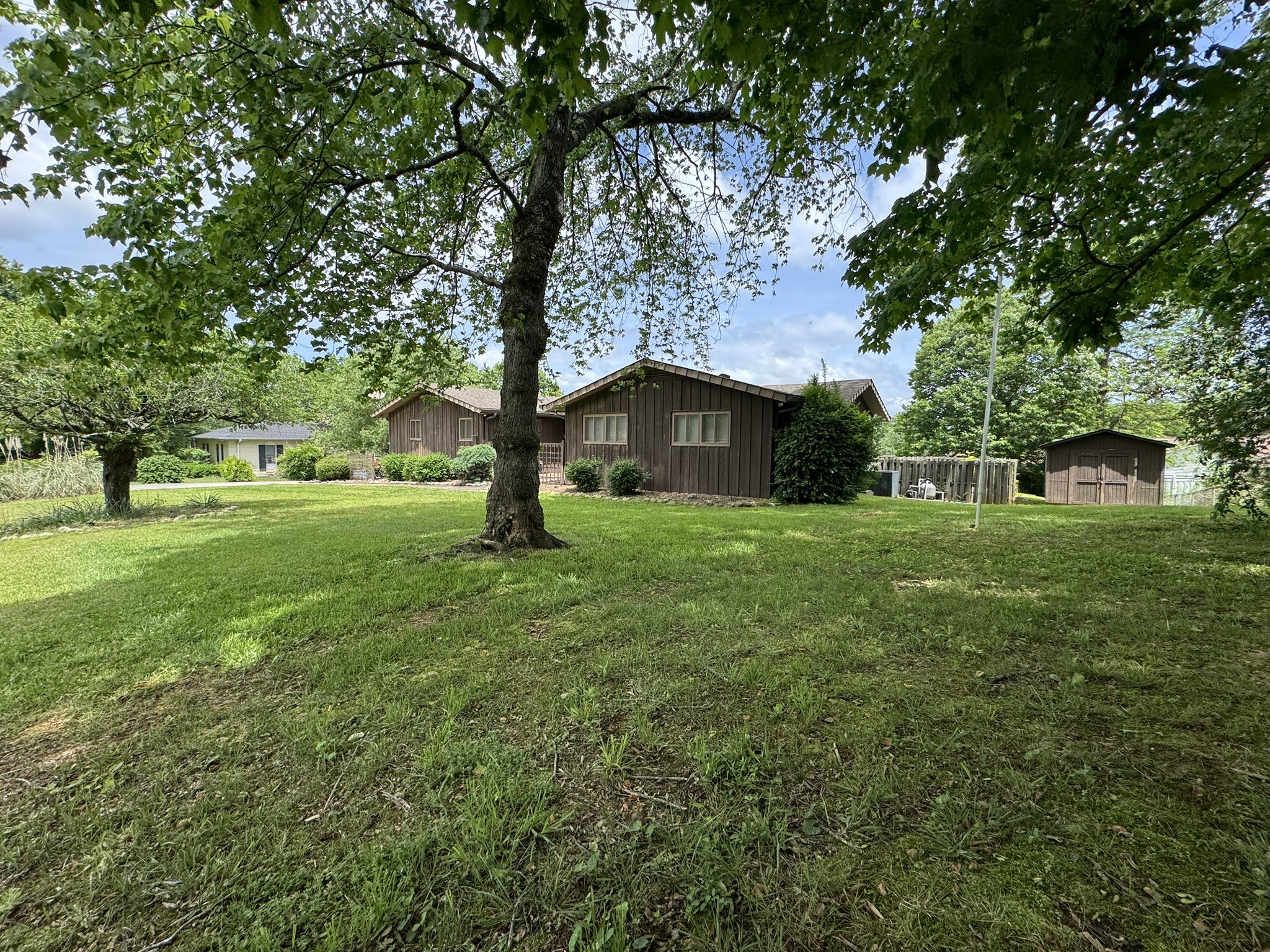 91 Country Club Ter