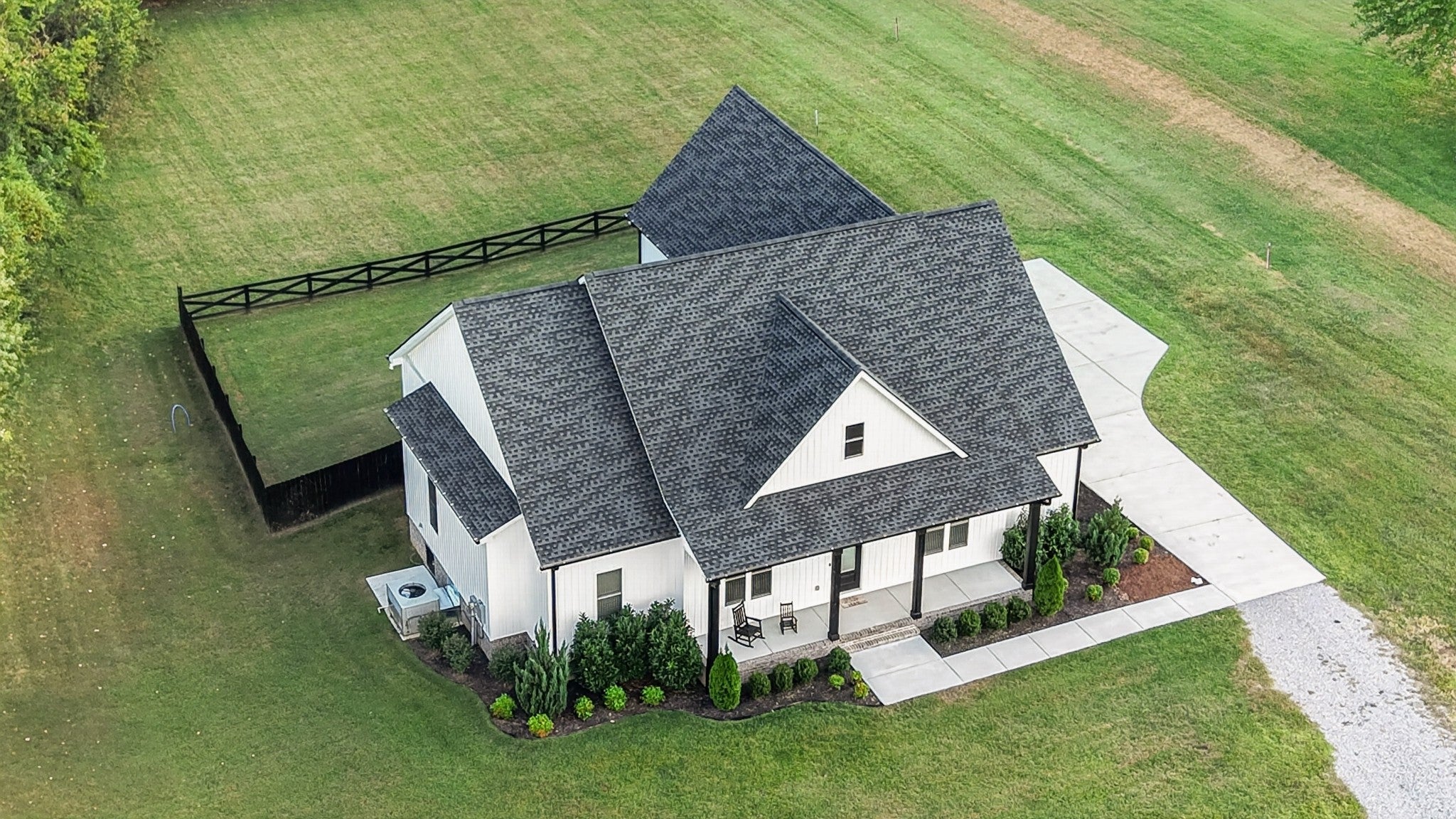 1900 Highway 25 W