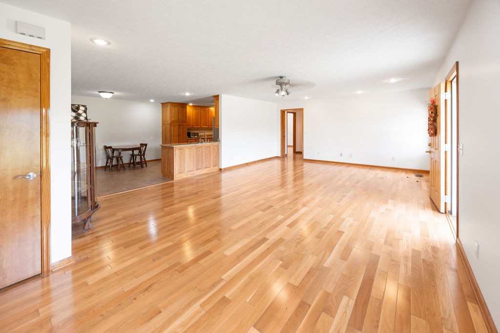 115 Thompson Hollow Rd