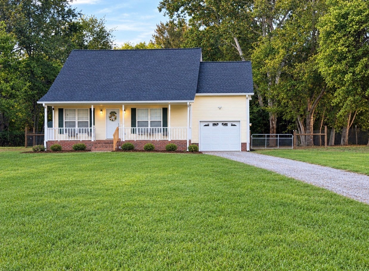 230 Woodruff Rd