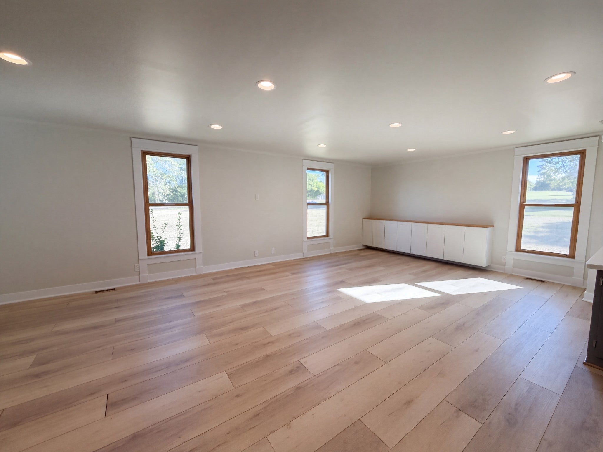 557 Peach Valley Rd
