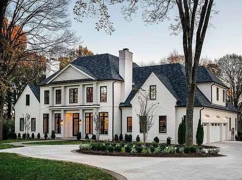 1617 Graybar Ln Nashville TN 37215