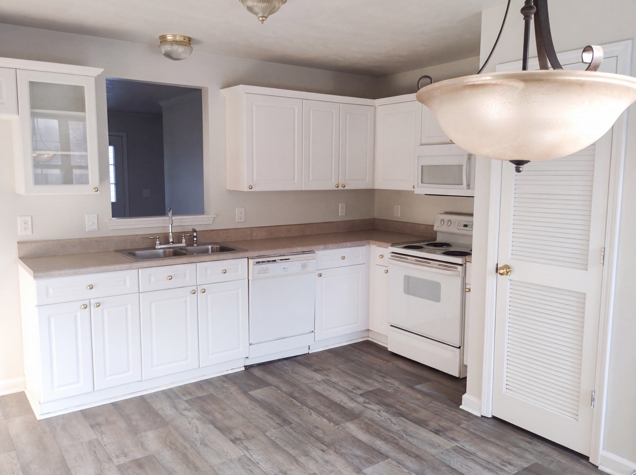 2950 Baby Ruth Ln 1