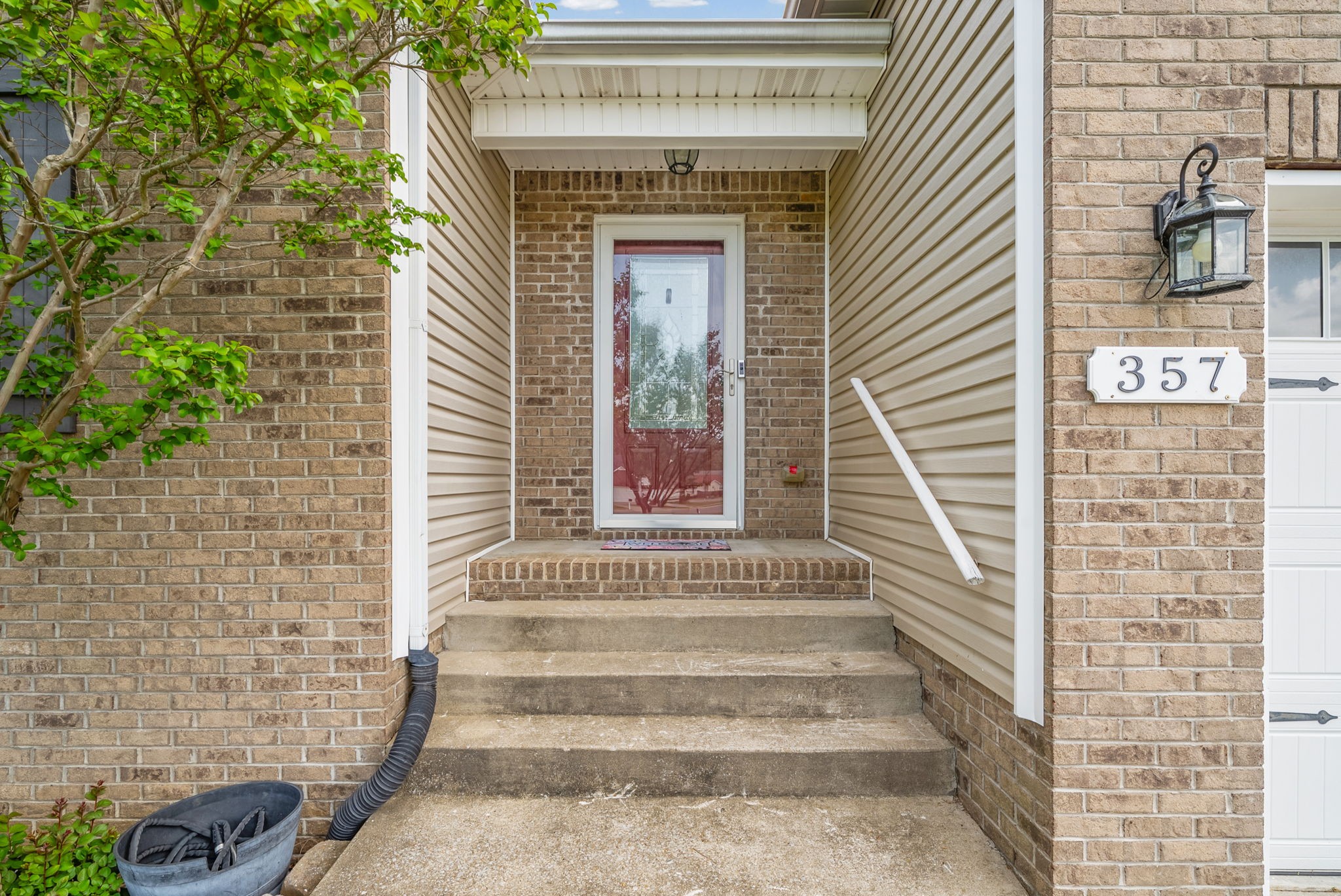 357 Chestnut Grove Ct