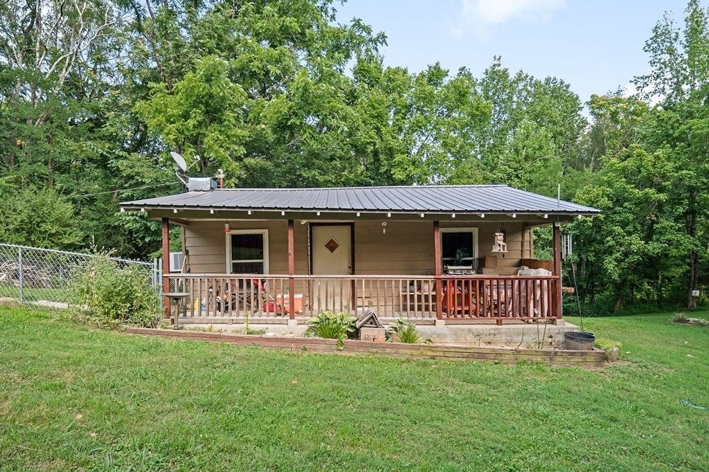 300 Poston Ridge Ln