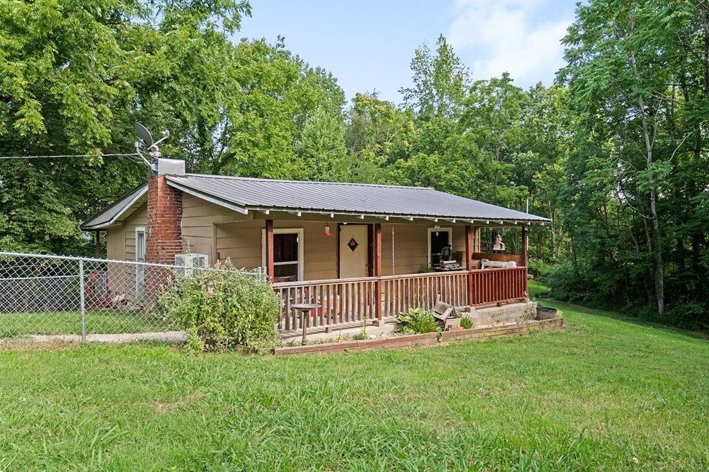 300 Poston Ridge Ln