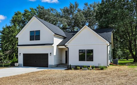 310 Peterson Ln Clarksville TN 37040