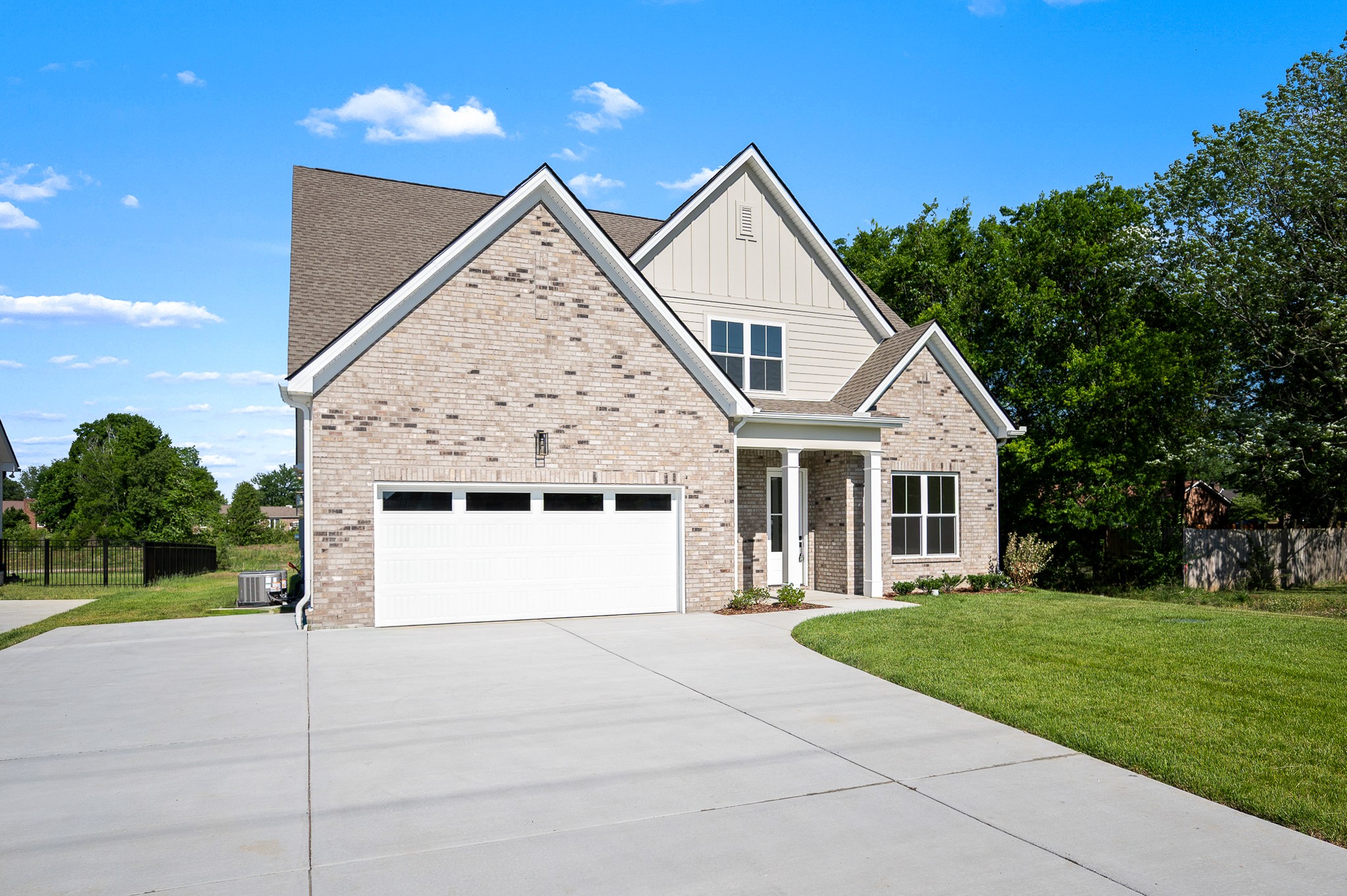 524 Gresham Lane