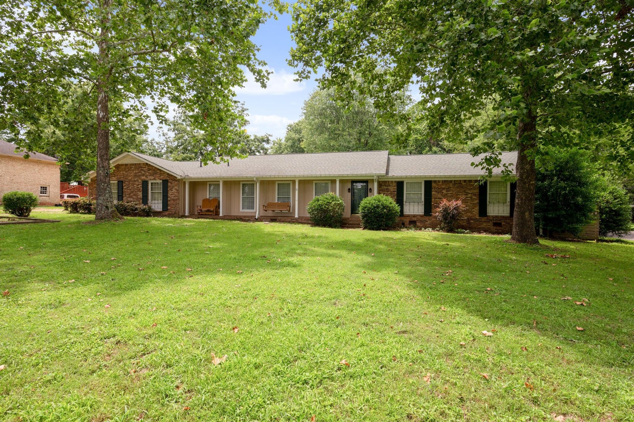 908 Lewisburg Pike
