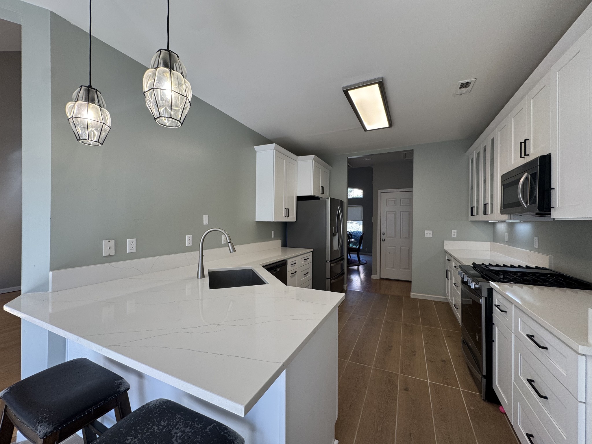 7145 Forrest Oaks Dr