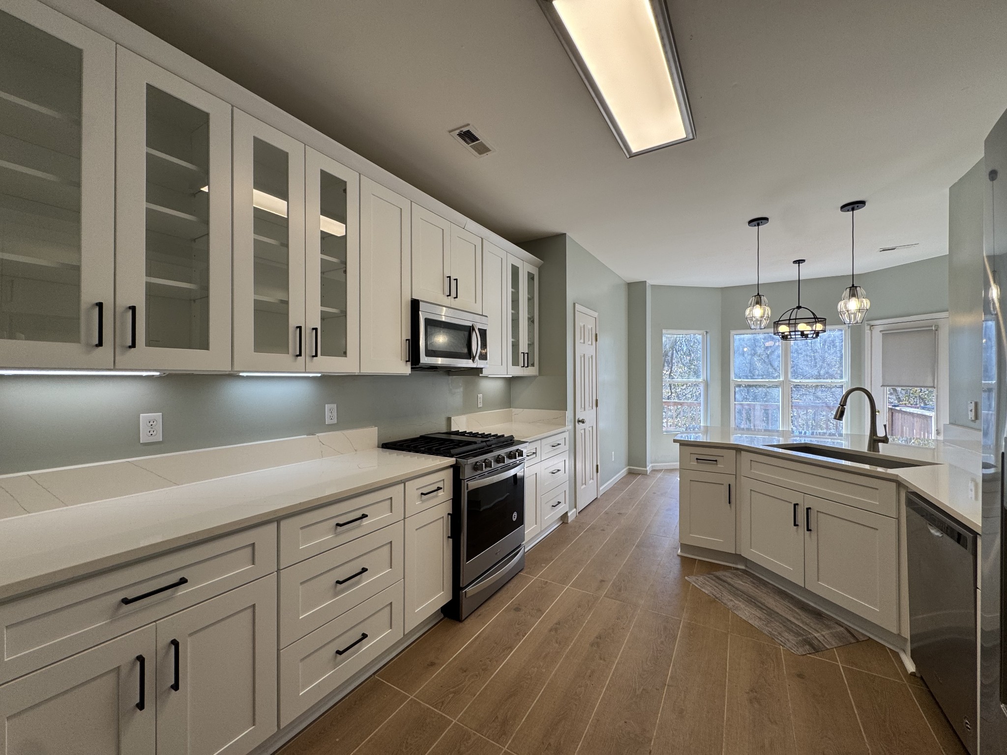 7145 Forrest Oaks Dr