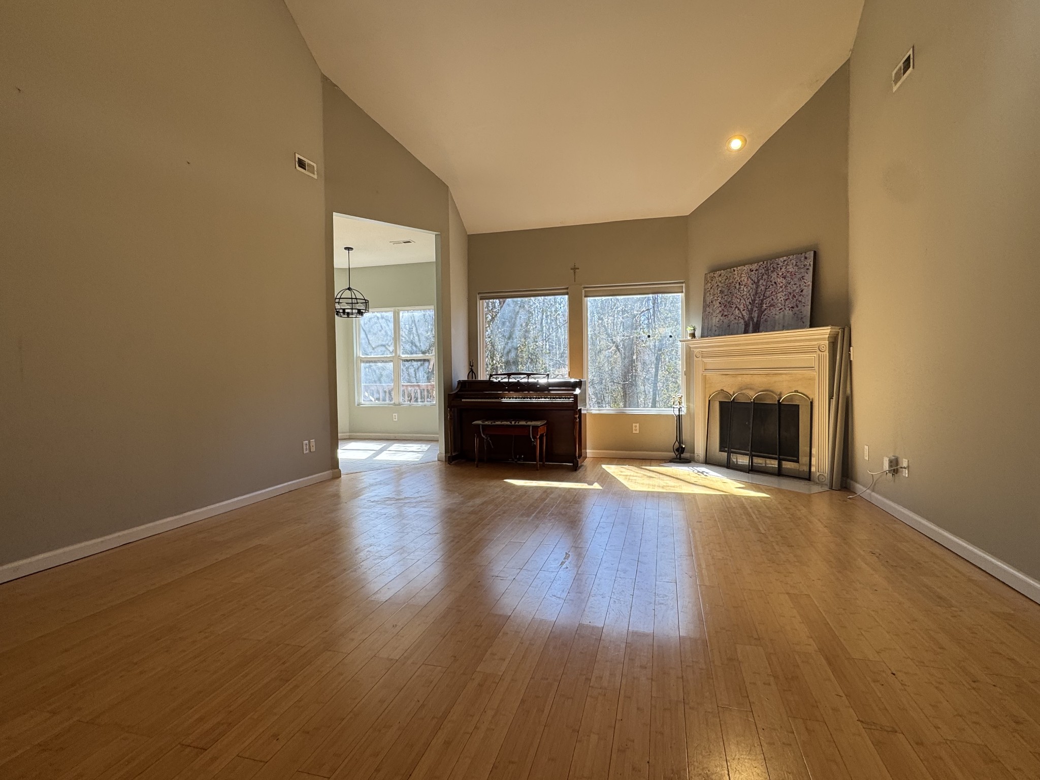 7145 Forrest Oaks Dr