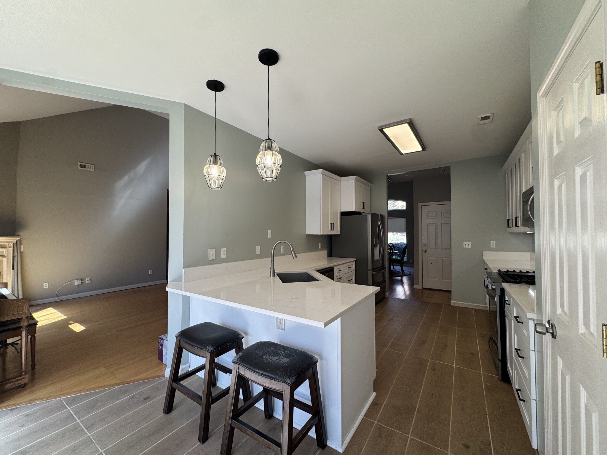 7145 Forrest Oaks Dr