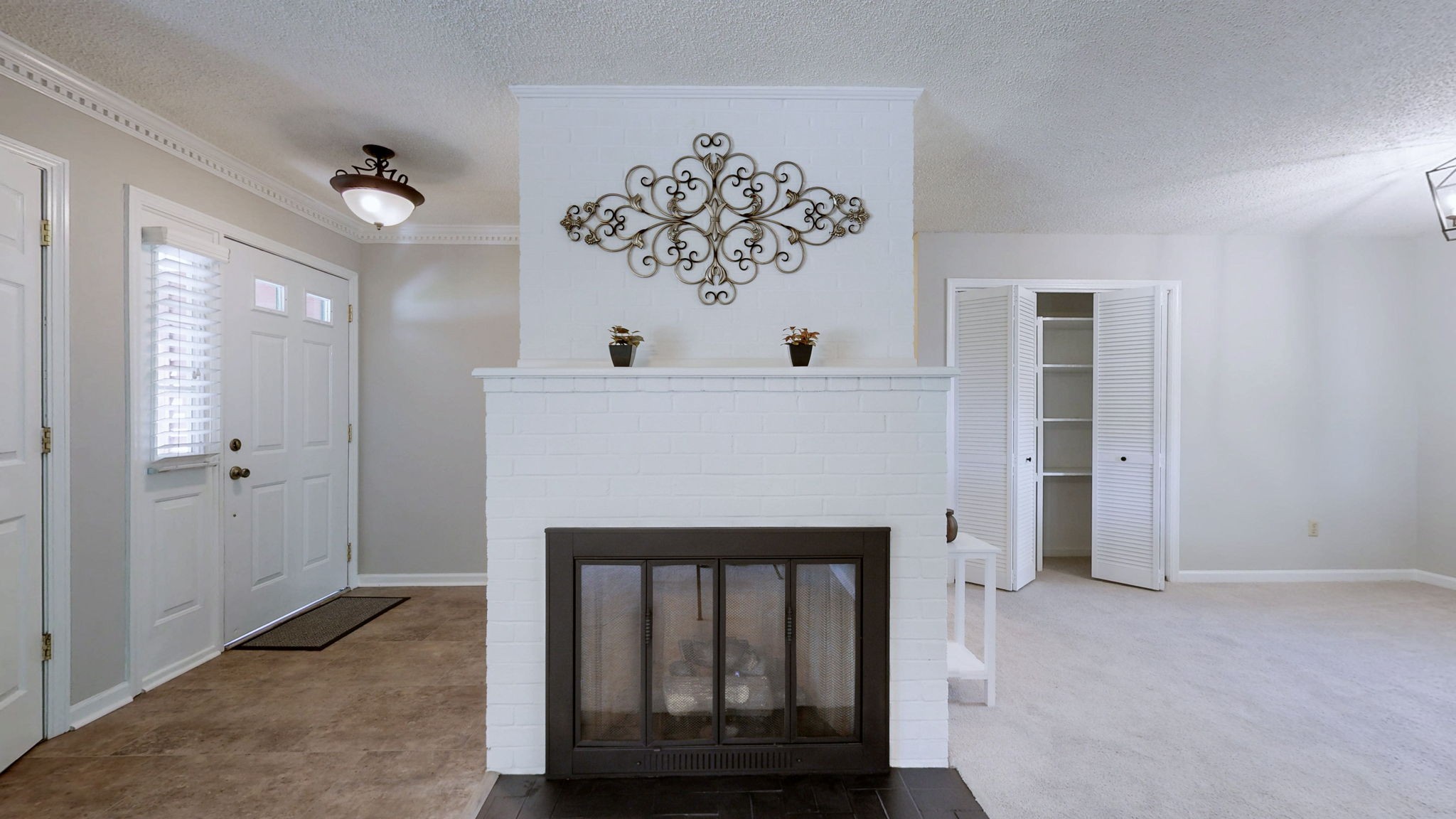 803 Countrywood Dr