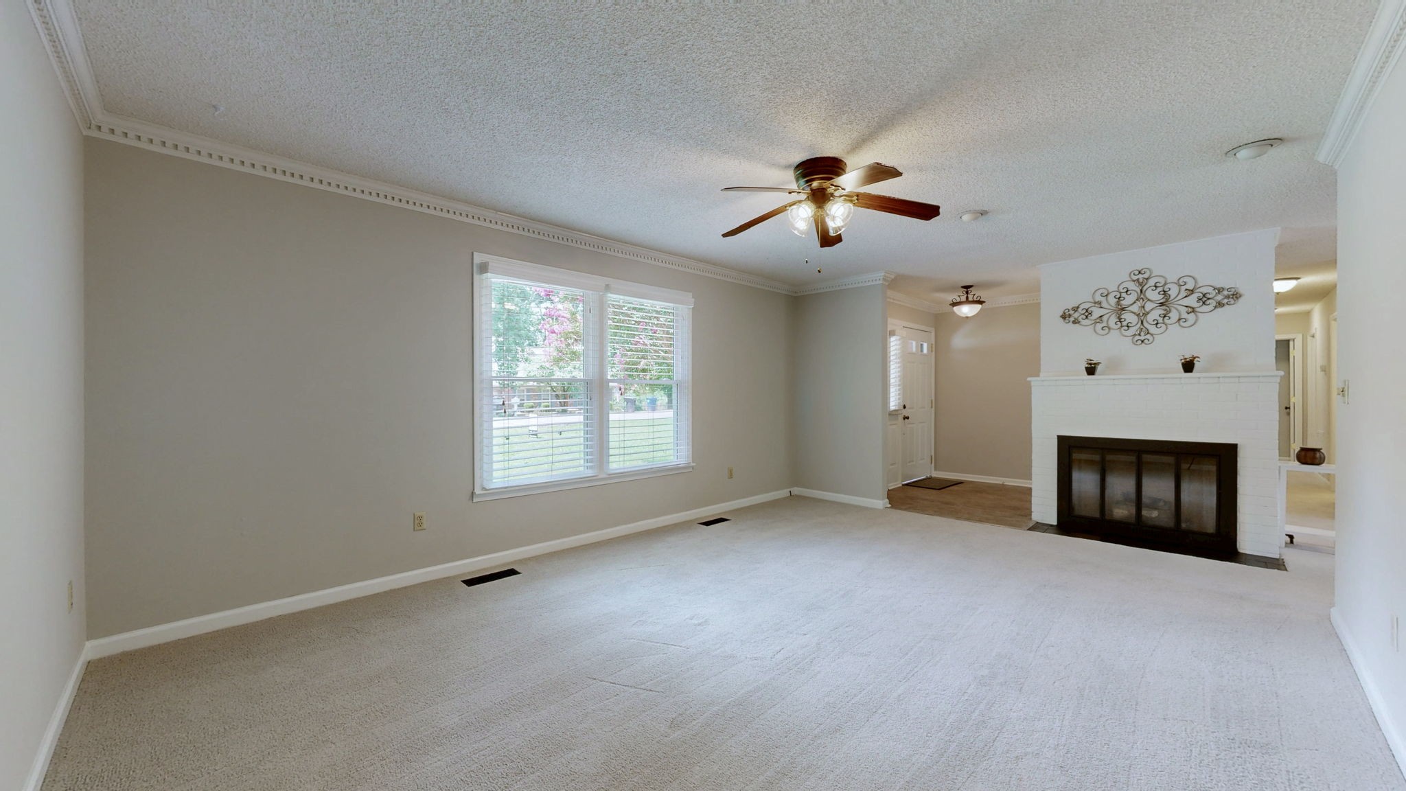 803 Countrywood Dr