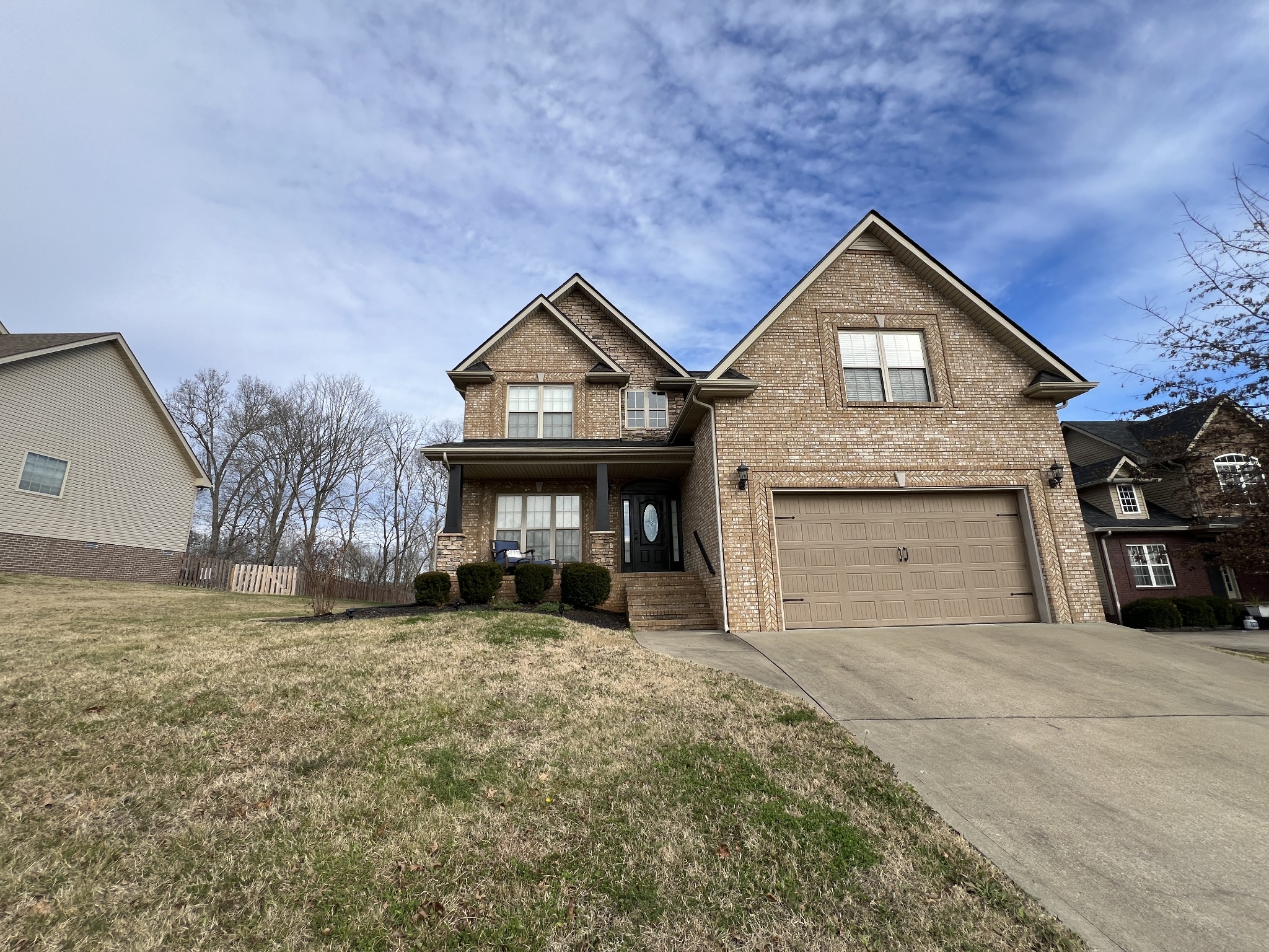 833 E Accipiter Cir