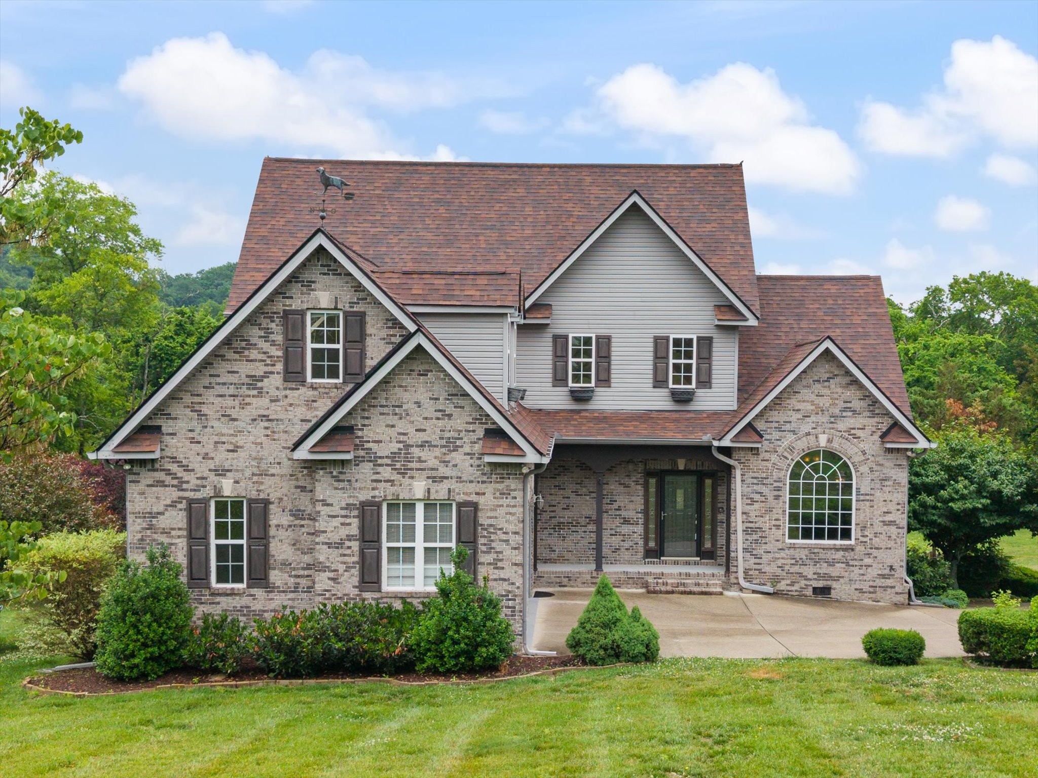 2216 Twin Peaks Ct