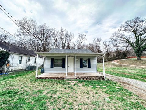 Photo of 3619 McDonald Drive, Knoxville, TN 37914 (MLS # 3143394)